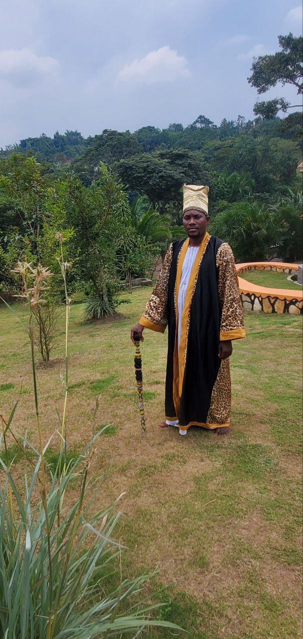 Ssababonesebwa Lubanga Kabona Kazibwe